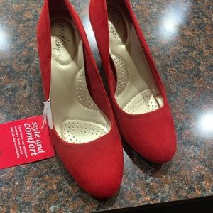 Dexflex Comfort 8.5 Red Velvet Heel
